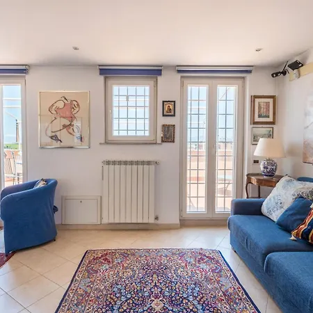La Terrasse, Penthouse In Monteverde Apartment Rome