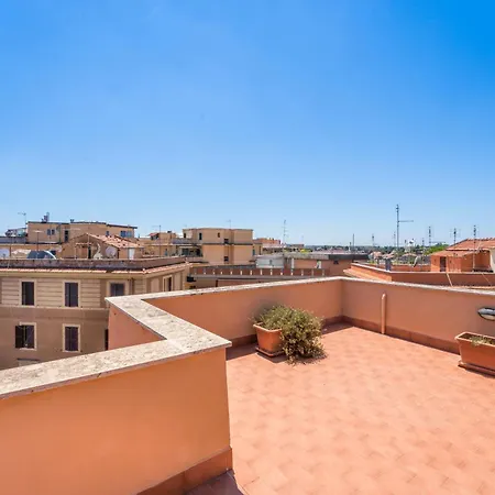 La Terrasse, Penthouse In Monteverde Apartment Rome